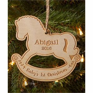 Adorno Navideño Personalizado de Madera para el Primer Navidad del Bebé, Caballito Balancín Cortado con Láser, Decoración Colgante con Nombre Personalizado, Regalo de Navidad - Product Image 1