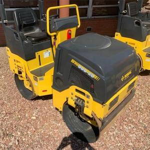 Rodillo Compactador Bomag BW900-50 Usado 2023 en Venta, Compactador Vibratorio Ligero de Asfalto de Tamaño Pequeño - Product Image 1