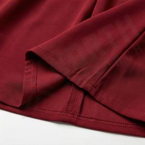 Abaya légère unie à manches longues et col en V, longueur cheville, vêtement islamique pour femme, fermeture boutonnée, style décontracté et modeste - Product Image 6