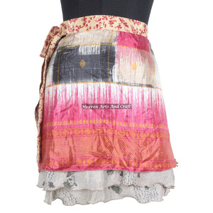 Minifalda Étnica India Vintage de 2 Capas, Estilo Hippie, de Seda Sari, Minifalda Boho Hippie India Vintage de Seda Sari - Product Image 4