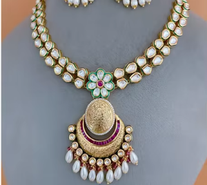 สร้อยคอ Kundan สองชั้นพร้อมต่างหูสำหรับผู้หญิงเครื่องประดับดีไซเนอร์สำหรับงานแต่งงาน - Product Image 3