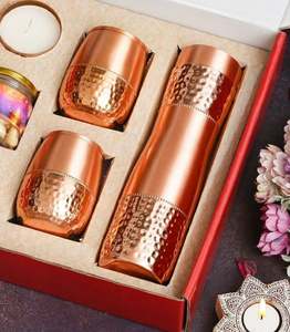 Botella de agua reutilizable de cobre para una hidratación enriquecida en minerales, artículos de bebida ecológicos de metal que favorecen un consumo diario saludable de agua. - Product Image 4