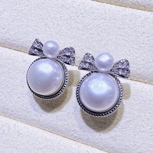 Pendientes de Perlas de Agua Dulce Retro Franceses de Plata de Ley S925 de Zhuji Source, con Nudo de Mariposa, Estilo Princesa, con Temperamento Suave - Product Image 1