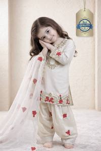 ชุดเสื้อผ้าออกงานดีไซน์ใหม่มาแรง พร้อมเสื้อ ซัลวาร์ และผ้าคลุมไหล่* - Product Image 3