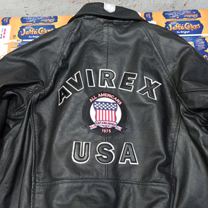 เสื้อแจ็คเก็ตบอมเบอร์หนังสีดำกันน้ำสำหรับผู้ชายยี่ห้อ Avirex ดีไซน์ปักลาย ปิดด้วยซิป คอตั้ง สไตล์มอเตอร์ไซค์ สำหรับฤดูหนาว คุณภาพสูง - Product Image 5