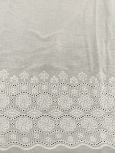 Suave, transpirable y bellamente elaborado, ideal para ropa étnica. Tela de algodón Daman 44 para usar en vestidos, kurtis, etc. - Product Image 3