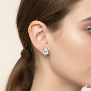 Prix d'usine en gros Boucles d'oreilles clous en or pur 14K avec diamant de laboratoire ovale serti clos, Cadeau de la Saint-Valentin, Cadeau d'anniversaire pour femme - Product Image 3