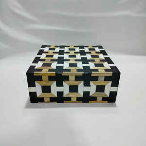 Boîte à bijoux en velours à motif de peigne de miel la plus populaire pour le stockage de colliers et de boucles d'oreilles - Product Image 5