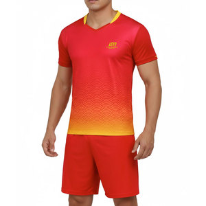 Uniforme de football de haute qualité 100% polyester, tenue d'équipe, uniforme de football le plus vendu, fabriqué au Pakistan - Product Image 1