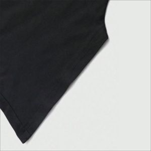 T-shirt unisexe à épaules tombantes personnalisé à faible MOQ, en coton premium, avec impression graphique, durable, coupe oversize, style streetwear décontracté. - Product Image 5