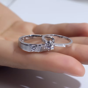 Platinum Round Brilliant Cut Diamond Engagement <b>Ring</b> With Side Diamonds IGI Certified Classic Style Unisex - Product Image 4