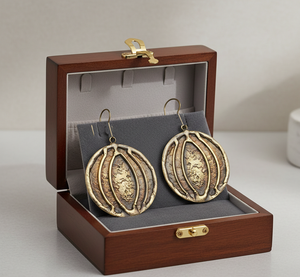 ต่างหูทรงหยดน้ำลายวงกลมลายเมลอนทำมือ ดีไซน์ทันสมัย วัสดุทองเหลืองเคลือบผิวแบบโบราณ ปราศจากสารตะกั่ว เครื่องประดับแฮนด์เมดสำหรับผู้หญิงใส่ไปงานปาร์ตี้ - Product Image 2