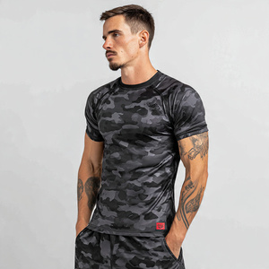 Camouflage Print <b>Base</b> <b>Layer</b> Rash Guard <b>Men's</b> 100% Polyester Compression Print Rash Guard <b>Mens</b> Short Sleeve Camo Fitness Tops - Product Image 4