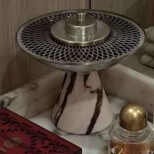 Brûleur de Bakhoor décoratif artisanal en résine écologique avec insert en acier inoxydable, porte-encens arabe et indien - Product Image 4
