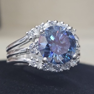 Anillos de piedras preciosas de moissanita originales con revestimiento azul de corte de moda Plata de Ley 925 Ajuste de bisel de excelente calidad para fiestas - Product Image 5