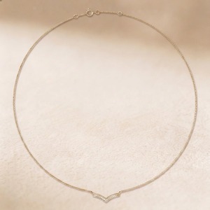 Collar con Colgante de Diamante Cultivado en Laboratorio, Corte Redondo, 0.053CT, Oro Amarillo de 9K, Diseño en Forma de V, para Mujer, Joyería Fina, Venta al Por Mayor, OEM - Product Image 1