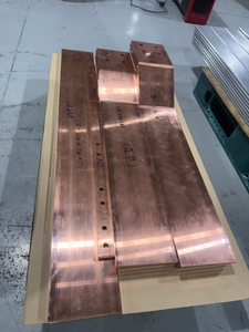 Barre de busbar en cuivre : Matériau Cuivre ETP (Electrolytic Tough Pitch) haute pureté [C1100] Conductivité Conductivité électrique supérieure - Product Image 4