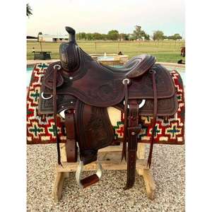 Silla de Montar Inglesa de Cuero Genuino Grabada por Diseñador, Ecológica y Sostenible, Último Diseño Personalizado para Caballos Europeos - Product Image 2