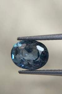 Zafiro azul natural suelto de 2.20 quilates, zafiro azul ovalado de las minas de Ceilán, zafiro azul de Sri Lanka. - Product Image 3