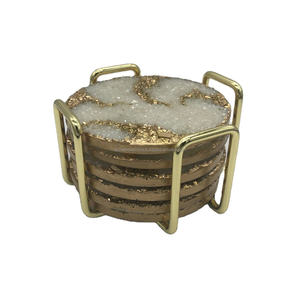 จานรองแก้วเรซินที่กำหนดเองสีเขียวเงินและทองที่มีรูปทรงและขนาดที่ไม่ซ้ำกันเหมาะสำหรับการตกแต่งบ้านและการเสิร์ฟกาแฟ - Product Image 1