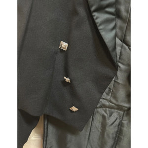 เสื้อแจ็คเก็ตปรินซ์ชาร์ลีแบบดั้งเดิม ทำมือ สีดำ ขนสัตว์คุณภาพสูง 100% รับสั่งทำขายส่ง ปี 2026 - Product Image 3