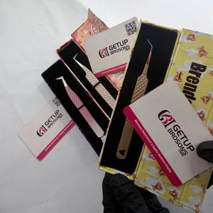 Pinzas para Pestañas de Acero Inoxidable con Punta de Fibra y Diseño de Mariposa en Degradado Rosa/Blanco/Nude, en Caja de Herramientas de Precisión - Product Image 5