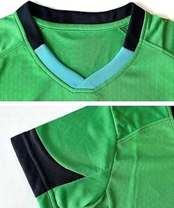 เสื้อเจอร์ซีย์สีเขียวเรียบๆ และกางเกงขาสั้นสีดำ ชุดฟุตบอลเด็ก สำหรับเล่นในสนามฝึกซ้อมและออกกำลังกาย - Product Image 5