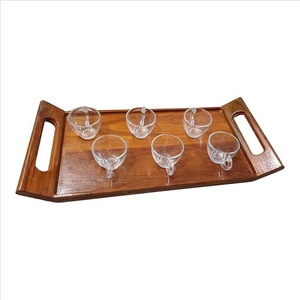 Juego de Bandejas de Servir de Madera Maciza con Vasos de Vidrio |   Bandeja de Madera para Té y Café con Asas |   Plato para Servir Hecho a Mano - Product Image 1