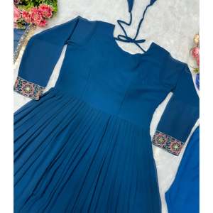 ชุดเดรสสำหรับผู้หญิงดีไซน์เนอร์ชุดยาว anarkali มีทรง Pent และ Dupatta ดูมีสไตล์และดูสง่างาม - Product Image 2