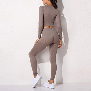 Nuevo estilo, conjunto de yoga para mujer, ropa deportiva para gimnasio, conjuntos de yoga hechos en Pakistán, más vendidos. - Product Image 4