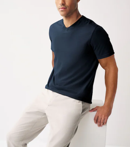 T-shirt pour homme, col en V, manches courtes, basique, uni, couleur unie, 100% coton, décontracté, sport, vente en gros, personnalisable, OEM, ODM, directement de l'usine - Product Image 6
