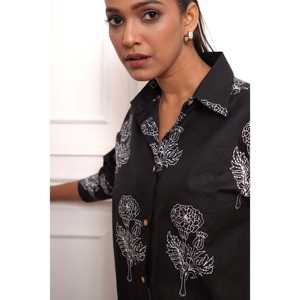 Camisa Negra Rose Noir Talla XS - Product Image 2