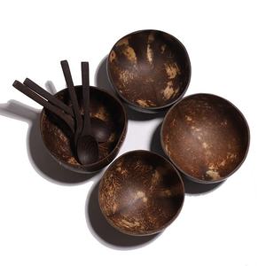 Ensemble de bols en coquille de noix de coco faits à la main avec cuillères en bois, design Wabi Sabi, vaisselle écologique pour servir les aliments - Product Image 1