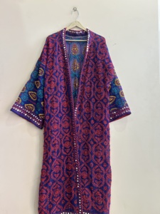 เสื้อคลุมกิโมโนยาวปักลายฟูลคารีสำหรับผู้หญิง สไตล์วินเทจ ปักลายโบโฮ - Product Image 2