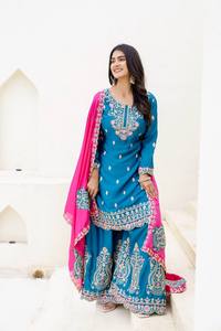 Exclusivo Conjunto de Traje Palazzo Punjabi de Seda Romana Moderna con Bordado Detallado y Dupatta de Organza para Bodas, Diwali y Festividades - Product Image 3