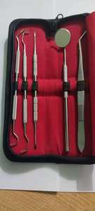 Kit d'examen dentaire en acier inoxydable pour usage professionnel : miroir de blanchiment dentaire, détartreur, pinces, instruments chirurgicaux de base - Product Image 2