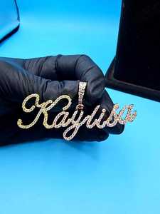 จี้ชื่อ Kaylisa ชุบทอง 18K ประดับเพชรโมอิสซาไนต์ทรงกลมเจียระไนแบบเหลี่ยม ดีไซน์ตัวอักษรหรูหราสีโรสโกลด์ ของขวัญสำหรับทุกเพศ - Product Image 4