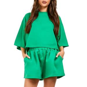 Ensemble décontracté deux pièces pour femme, effet délavé soleil, couleur unie, avec short et t-shirt à manches courtes col rond, longueur au-dessus du genou - Product Image 3