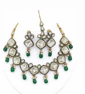 ชุดสร้อยคอทองแดงวินเทจ XILIANGFEIZI ประดับเพชรซิคอนหลากสี ดีไซน์ดอกไม้ สไตล์ยุโรปและอเมริกา เหมาะสำหรับเป็นของขวัญ - Product Image 4