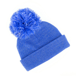 Bonnet d'hiver en tricot bleu avec pompon et revers, personnalisable avec logo brodé, ajustable, pour usage décontracté - Collection 2026 (Vente en gros) - Product Image 1