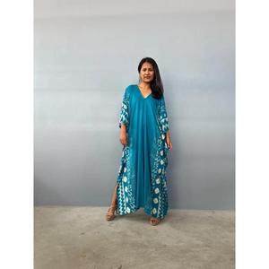 Robe longue kaftan pour femme, imprimé vert sarcelle, écologique, lavable, taille naturelle, coupe ample, style bohème, pour la plage, les vacances et la détente - Product Image 2