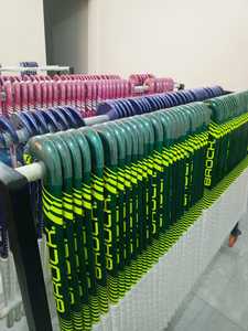 Palo de Hockey Personalizable Modelo 10040 con Carbono y Fibra de Vidrio, 40 Pulgadas, 510/530g de Peso, Logotipo e Impresión Personalizados - Product Image 5