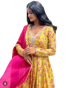 Présentation des vêtements de fête les plus vendus Multi Color Fancy Floral Printed V Neck Soft Georgette Silk Fabric Floor-Length Stretchable - Product Image 1