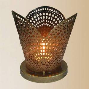 Premium Quality Eco-Friendly Elegant Metal Crown <b>Tealight</b> Candle Holder for Home Decor Festival Lighting for Export Sale - Product Image 1