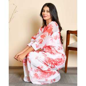 ชุดเซ็ตผ้าชีฟองลายดอกไม้ลำลอง Birdie ไซส์ XS สีขาว พร้อมดีไซน์ลายดอกไม้สำหรับใส่ทุกวัน - Product Image 3