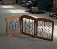 Clôture pour animaux de compagnie en bois et métal pliable et portable |   Barrière de sécurité écologique pour chien et chat, fabrication OEM disponible