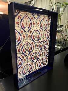 Plateau en émail imprimé motif bois élégant, version classique, pour cuisine et restaurant, par UO INDIA - Product Image 2