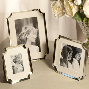 Wholesale Nordic Style <b>Gold</b> Metal Floating Photo <b>Frame</b> With Double Sided Glass For Tabletop Desktop Wedding & Luxury Home Decor - Product Image 4