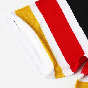 Uniformes de Fútbol Personalizados de Primera Calidad OEM, Conjuntos de Equipación de Fútbol con Impresión por Transferencia de Calor, Transpirables, que Absorben la Humedad y con Protección UV - Product Image 3