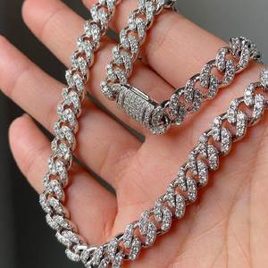 Cadena de eslabones cubanos Miami de moissanita personalizada con efecto helado para mujer, con plata 925, regalo de aniversario de bodas para parejas - Product Image 5